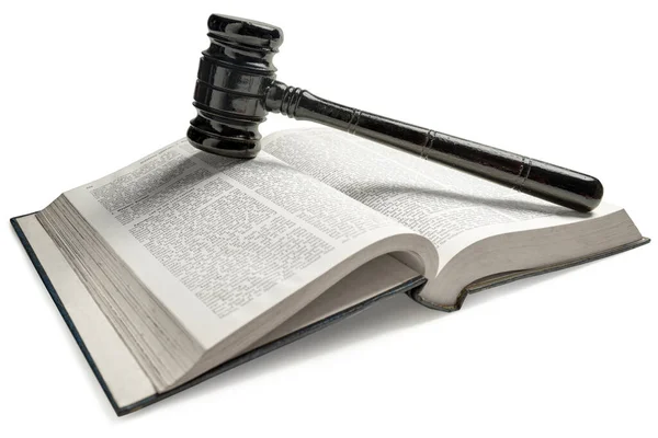 Richtergabel Mit Gesetzbuch Auf Weißem Hintergrund Konzept Recht Und Gerechtigkeit — Stockfoto