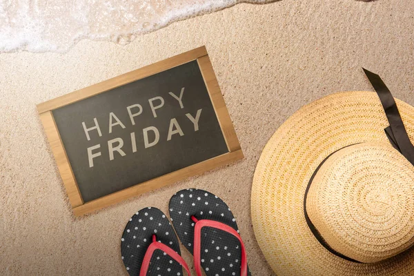 Slipper Hat Sandy Beach Happy Friday Text Happy Friday Concept — Stock Photo, Image