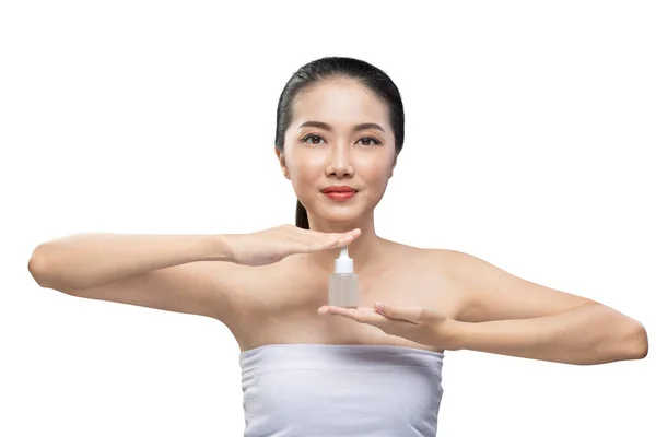 Portret Van Aziatische Schoonheid Vrouw Met Crème Geïsoleerd Witte Achtergrond — Stockfoto