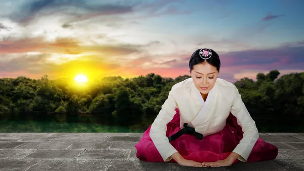 Mulher Asiática Vestindo Traje Tradicional Coreano Nacional Hanbok Feliz Chuseok — Fotografia de Stock