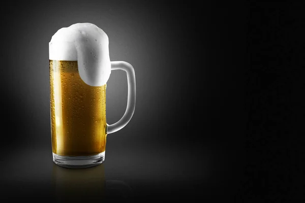 Стакан Холодного Пива Концепция Международного Дня Пива — стоковое фото