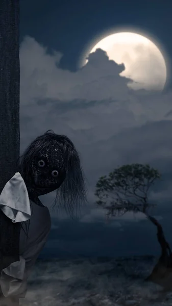 Děsivý Momo Stojí Zdí Pozadím Noční Scény Strašidelná Tvář Halloween — Stock fotografie