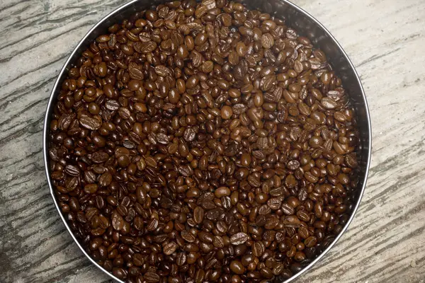 Fresh Coffee Beans Tray Roasting Process — Stock Photo, Image