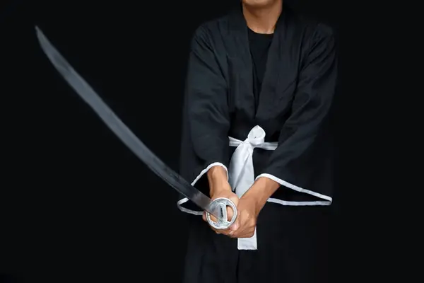 Siyah Bir Geçmişi Olan Kılıç Tutan Bir Samuray Savaşçısı — Stok fotoğraf