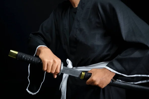 Guerrier Samouraï Saisissant Épée Avec Fond Noir — Photo