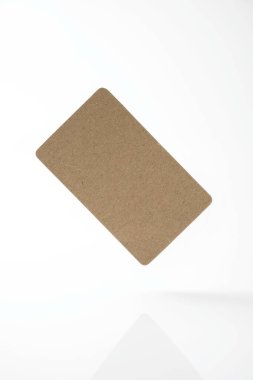 Beyaz arka planda kartvizitler. Kopya alanı için boş kartvizit