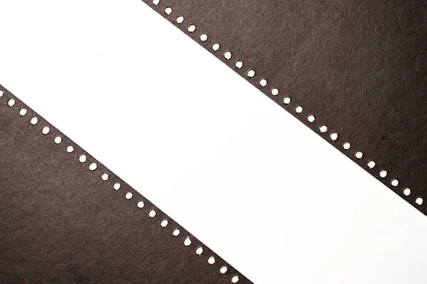 Vista Cerca Cubierta Cuaderno Espiral Marrón Aislado Sobre Fondo Blanco —  Fotos de Stock