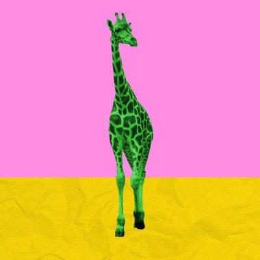 Renkli arka planda yeşil lekeli zürafa. Kolaj sanatı