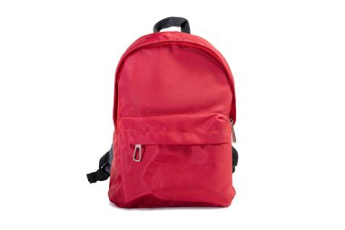 Kırmızı sırt çantası beyaz arka planda izole edilmiş. Uzayı kopyala Okula Dönüş Konsepti