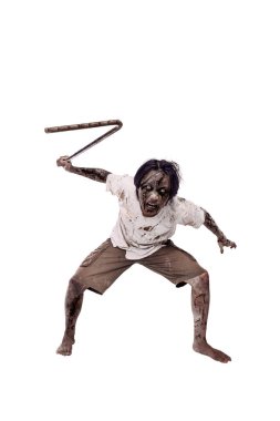 Beyaz bir arka planda paslı demir çubuk tutan vücudunda yara ve kanla Endonezya 'nın güneydoğu Asya kökenli korkutucu erkek zombisinin portresi. Ürkütücü bir ifade. Cadılar Bayramı ya da Korku kavramı