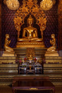 Samut Sakhon, Tayland 19 Kasım 2022. Wat Pomwichienchotikaram. Üçüncü sınıf, Maha Nikaya Sangha 'nın altında sıradan bir kraliyet manastırı..