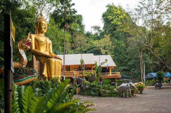 Rayong Thailand Desember 2022 Wat Tham Khao Prathun Tempat Yang Stok Foto