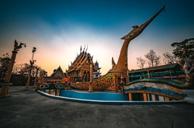 Uttaradit, 25 Mart 2023. Wat Hong Sung, temiz bir tapınak. Budizm 'e olan inancı gösteren güzel bir mimari var..