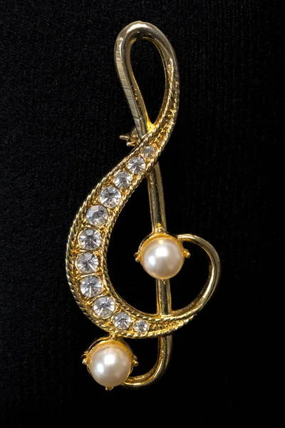 Cierre Escocés Antiguo Cierre Chal Oro Con Dos Perlas Once —  Fotos de Stock