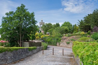 Ayr İskoçya yakınlarındaki Alloway 'deki Burns Memorial ve ücretsiz bahçeler 200. kuruluş yıldönümünü kutlamak üzereler.