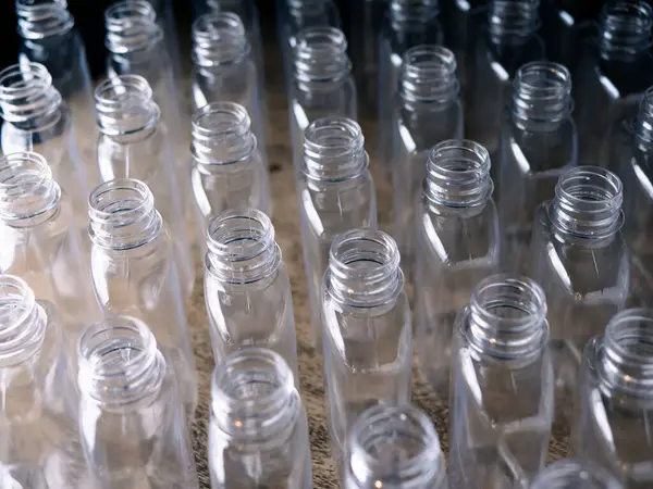 Plastik PET Şişe Üretim Hattı Şişelemeye Hazır.