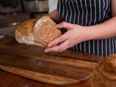 Sanatçı Ekşi Ekmek Fırından yeni çıktı..
