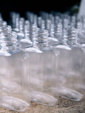 Plastik PET Şişe Üretim Hattı Şişelemeye Hazır.