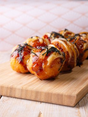 Takoyaki Çıtır Ahtapot Japon Sokak Yemeği ve Atıştırmalıkları Topları.