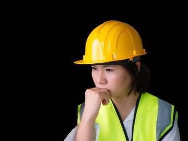 Fabrika kadın işçileri ya da teknisyenler inşaat mühendisi ya da Mimarlık proje yönetimi düşünce planı.