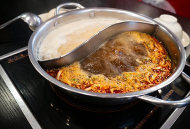 Shabu Shabu Sukiyaki, Mala Hotpot, Japon ve Çin yemekleri..