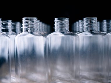 Plastik PET Şişe Üretim Hattı Şişelemeye Hazır.