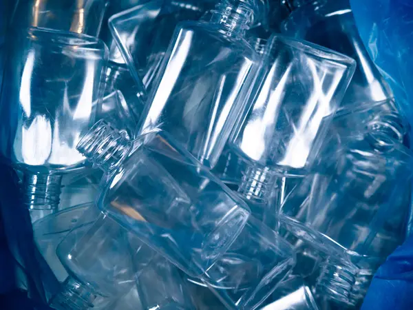 Kullanılan Plastik Şişeler Geri Dönüşüm İçin Toplandı.