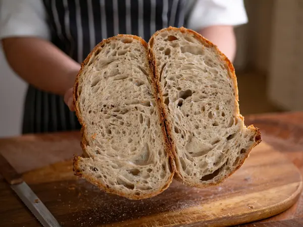 Sanatçı Ekşi Ekmek Fırından yeni çıktı..