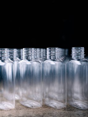 Plastik PET Şişe Üretim Hattı Şişelemeye Hazır.