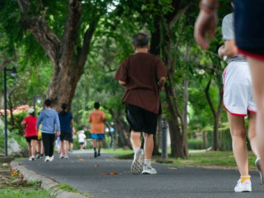 Bulanık Koşucu, Kamu Parkında Koşucu, Aktif Yaşam Tarzı Arkaplan