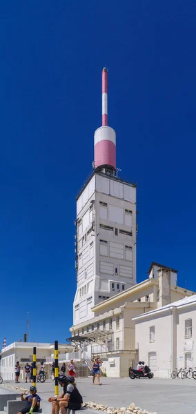 Bedoin Francja Sierpnia 2022 Wieża Telekomunikacyjna Szczycie Mont Ventoux Jest — Zdjęcie stockowe