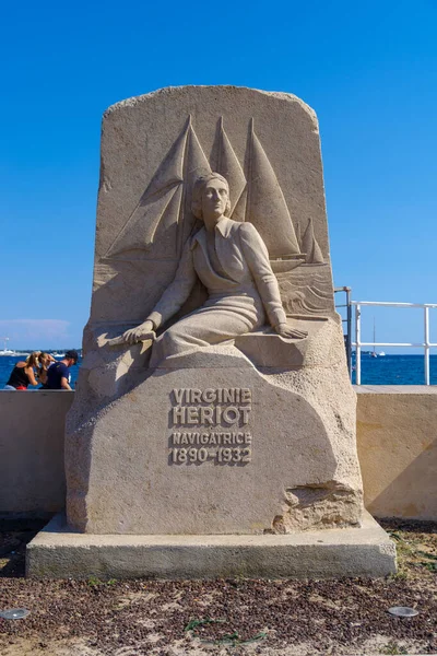Cannes France Augaugust 2022 Statue Virginie Heriot Cannes 그녀는 1928 — 스톡 사진