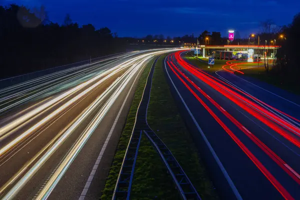 Oldenzaal Niederlande März 2023 Langzeitaufnahme Des Verkehrs Auf Der Autobahn — Stockfoto