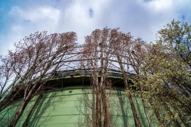 Almanya 'daki Duisburg Nord peyzaj parkı (Landschaftspark Duisburg Nord). Duisburg-Meiderich, Almanya 'da bir parktır. 1991 yılında Latz + Partner (Peter Latz) tarafından geliştirilmiştir.