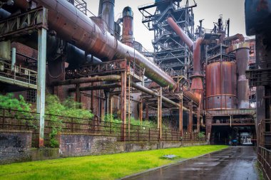 Almanya 'daki Duisburg Nord peyzaj parkı (Landschaftspark Duisburg Nord). Duisburg-Meiderich, Almanya 'da bir parktır. 1991 yılında Latz + Partner (Peter Latz) tarafından geliştirilmiştir.