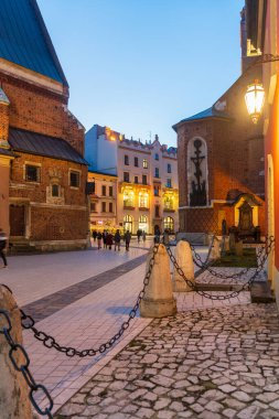 Gün batımında Krakow 'un eski şehir merkezi