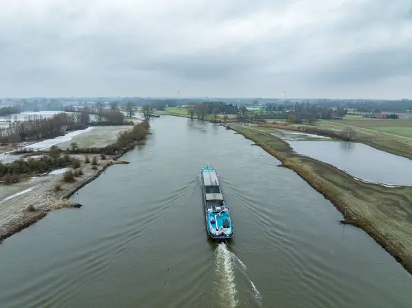 Frachtschiff Auf Der Ijssel Den Niederlanden — Stockfoto