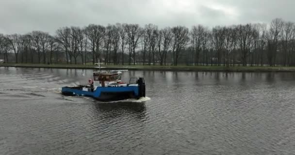 Eefde Netherlands Hazi Ran 2024 Twente Kanalı Ndan Geçen Küçük — Stok video