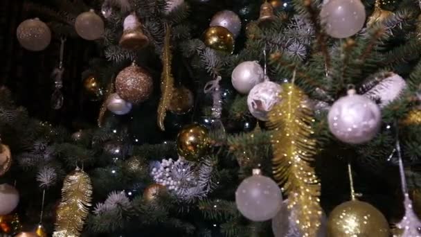 Vánoční Stromeček Dekoracemi Koule Stromě Nového Roku Krásně Zdobené Vánoční — Stock video