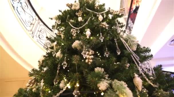 Christmas Tree Decorations Balls New Year Tree Beautifully Decorated Christmas — Stock Video