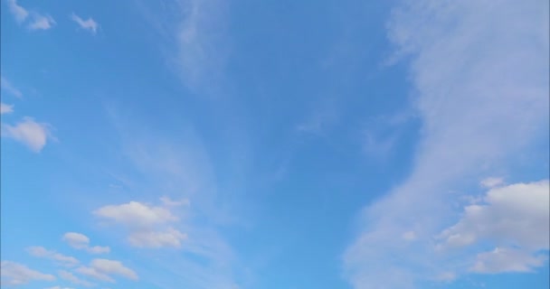 Hermosas Nubes Cielo Timelapse Nubes Cielo Despejado Cielo Azul Con — Vídeos de Stock