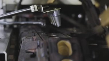 Dondurma üretimi. Otomatik dondurma üretimi. Otomatik dondurma üretim hattı.