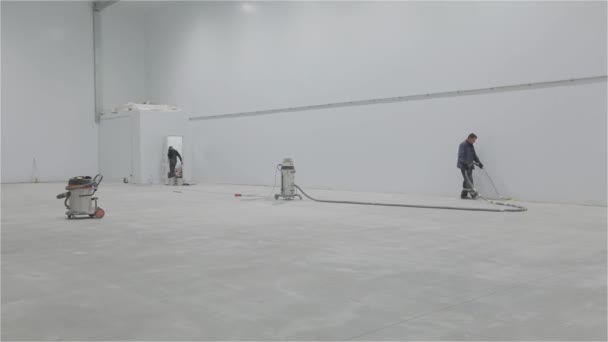 Builder Completes Creation Warehouse Construction Worker Industrial Vacuum Cleaner Finishing — Stock Video
