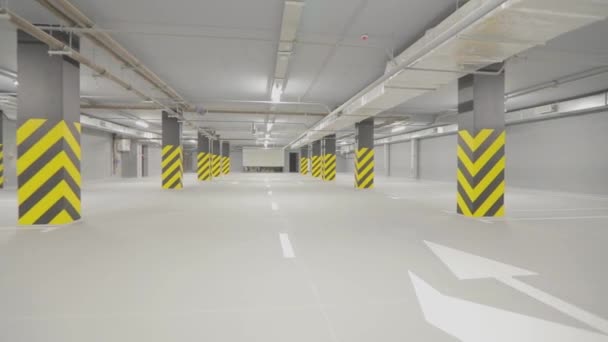 Estacionamiento Subterráneo Vacío Moderno Aparcamiento Subterráneo Vacío Aparcamiento Moderno Luminoso — Vídeo de stock