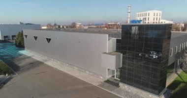 Havadan modern fabrika. Modern fabrika kavramı. Teknolojik fabrika hava görüntüsü. Modern bir bitkinin canlandırılması.