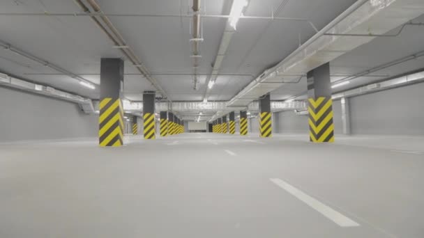 Estacionamiento Subterráneo Vacío Moderno Aparcamiento Subterráneo Vacío Aparcamiento Moderno Luminoso — Vídeo de stock