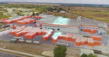 Havadan modern fabrika. Modern fabrika kavramı. Teknolojik fabrika hava görüntüsü. Modern bir bitkinin canlandırılması.