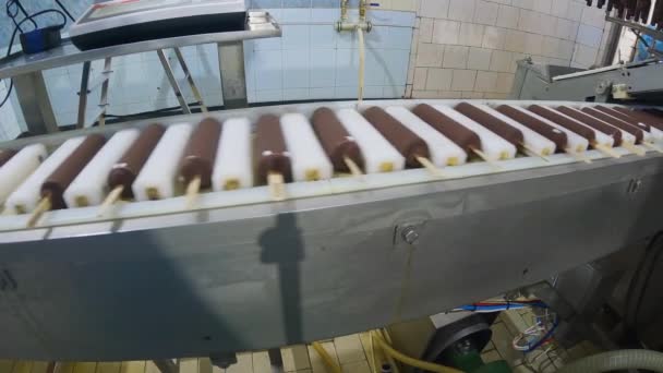 How Ice Cream Made Process Making Ice Cream Automated Ice — ストック動画