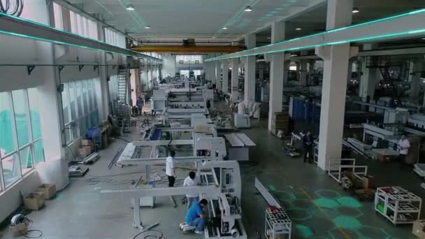 Modern Bir Fabrikanın Atölyesi Modern Bir Fabrikanın Atölyesinde Uçmak Modern — Stok video