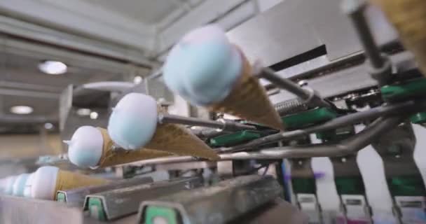 Ice Cream Conveyor Line Ice Cream Cone Conveyor Automated Ice — Vídeo de Stock